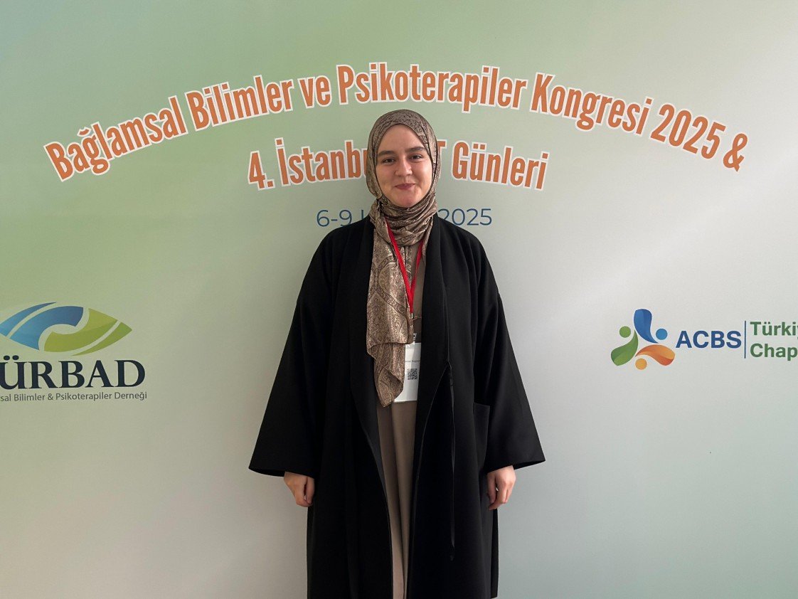 Psikolog Büşra Çelik