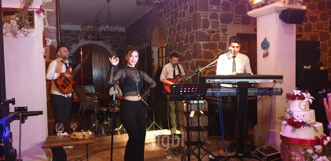 QLOOPS BAND By Hamza&Bahar