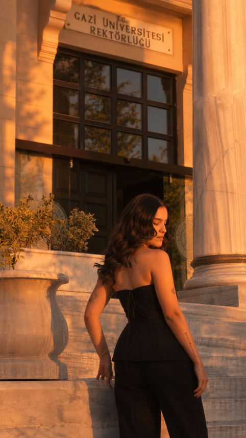 Rüya Bayrak