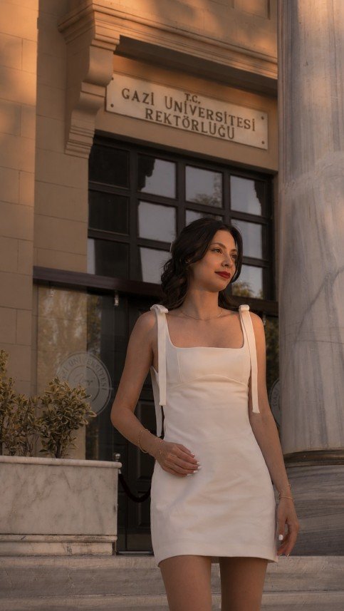 Rüya Bayrak