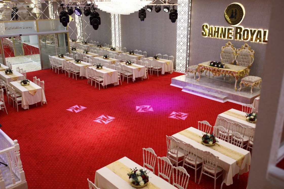 Sahne Royal