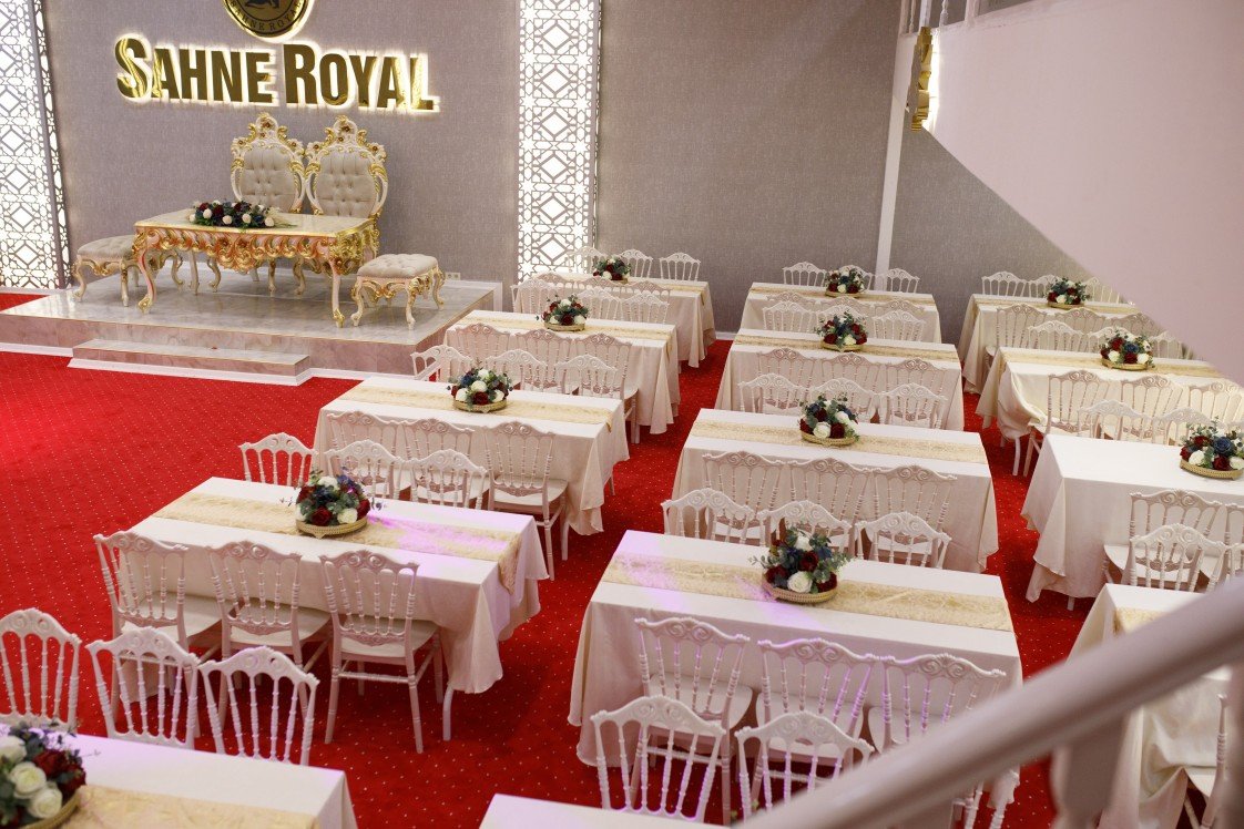 Sahne Royal