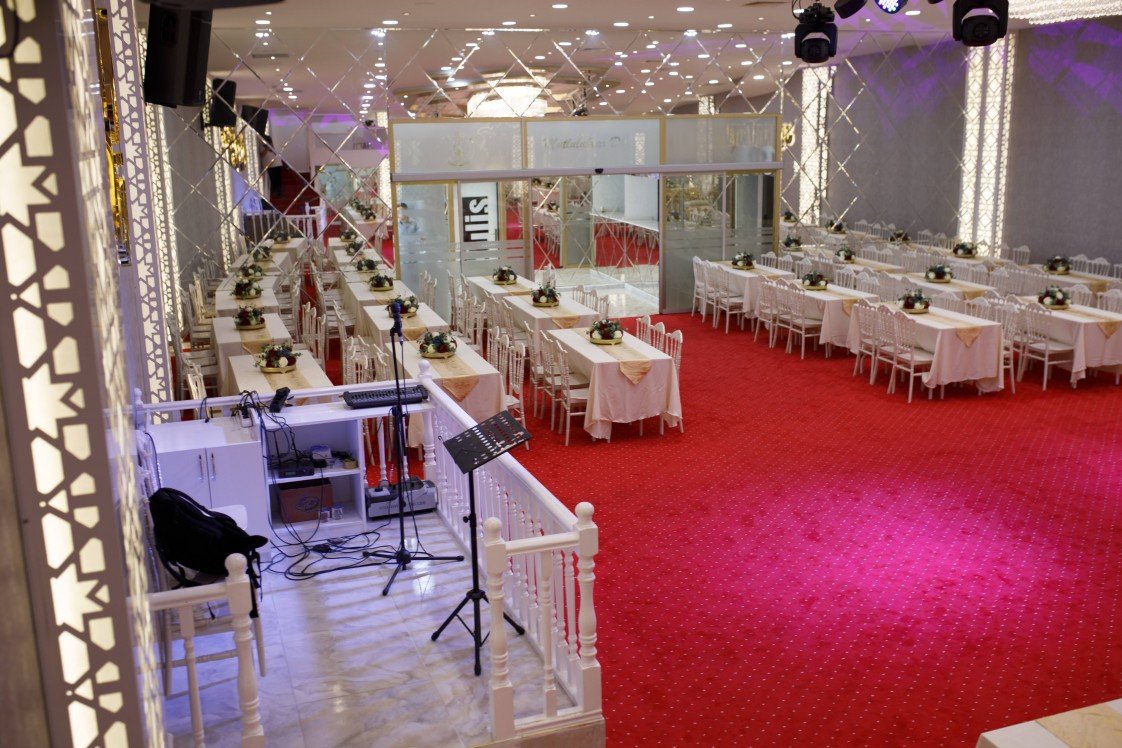 Sahne Royal