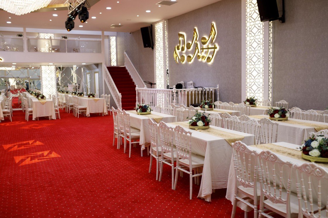 Sahne Royal