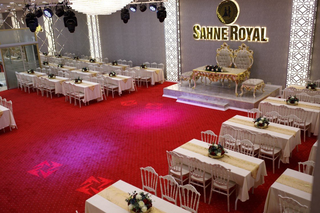 Sahne Royal