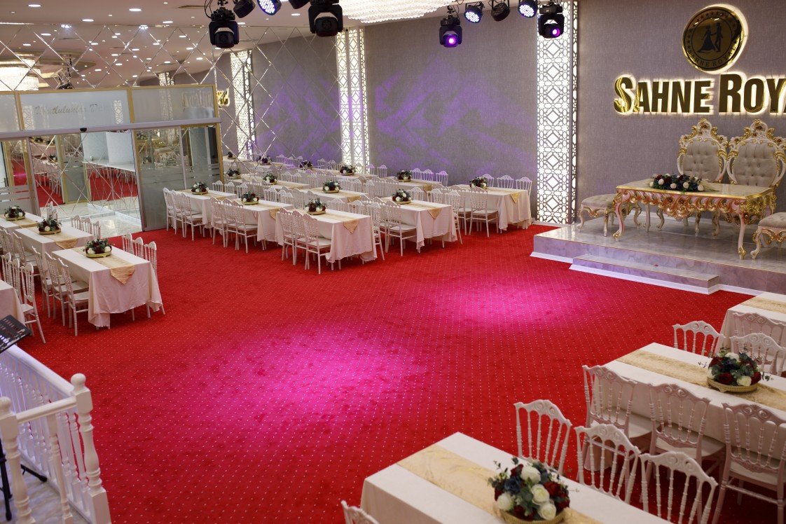 Sahne Royal
