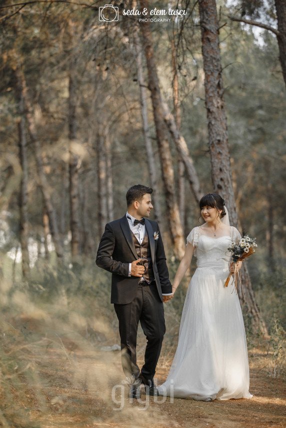 S. & E. T. Photography