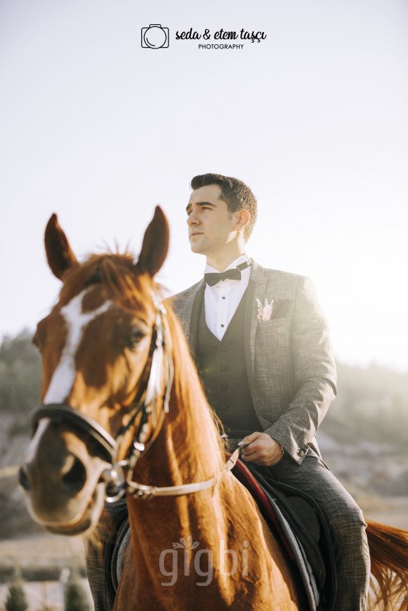 S. & E. T. Photography