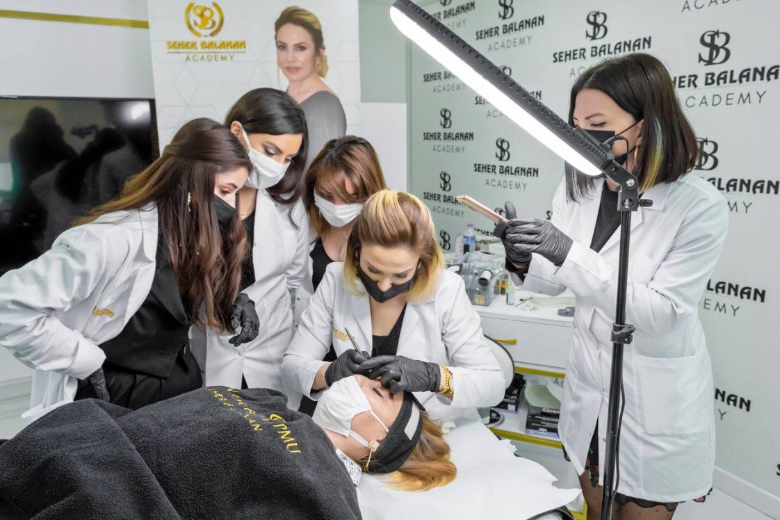 Seher Balanan Kalıcı Makyaj