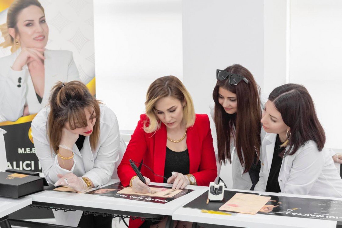 Seher Balanan Kalıcı Makyaj