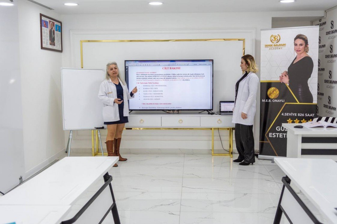 Seher Balanan Kalıcı Makyaj