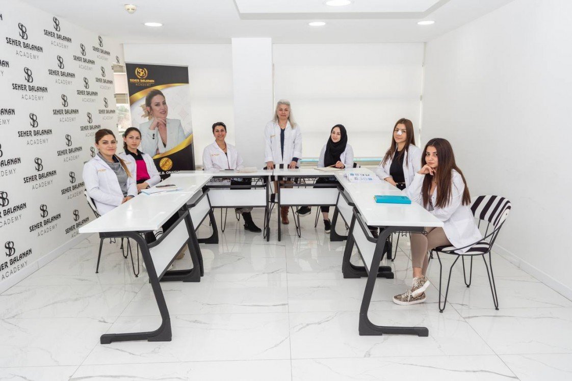 Seher Balanan Kalıcı Makyaj