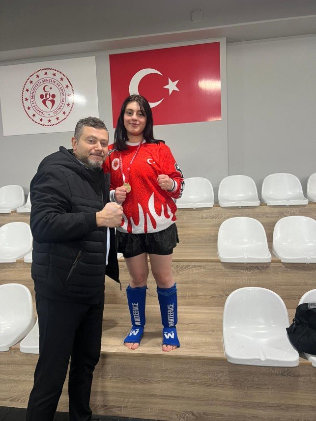 Semanur Koç