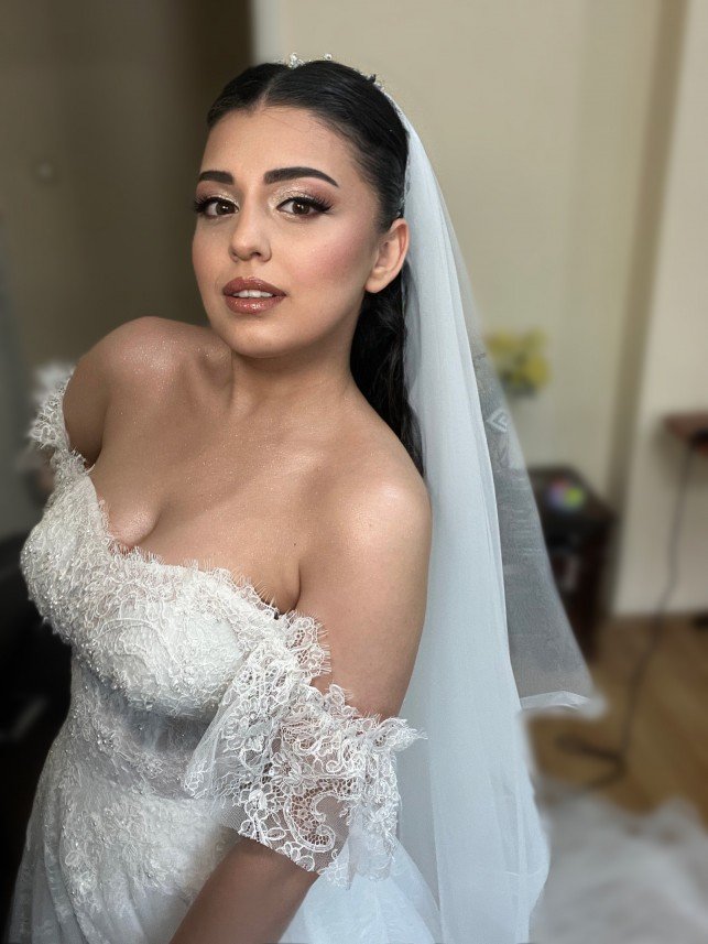 Sevim Bekel Makeup Artist