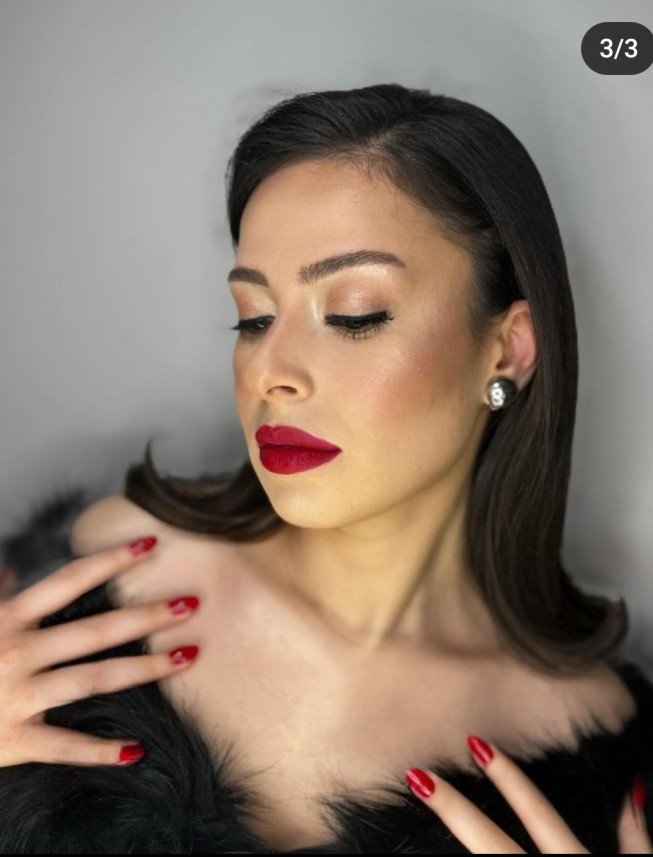 Sevim Bekel Makeup Artist