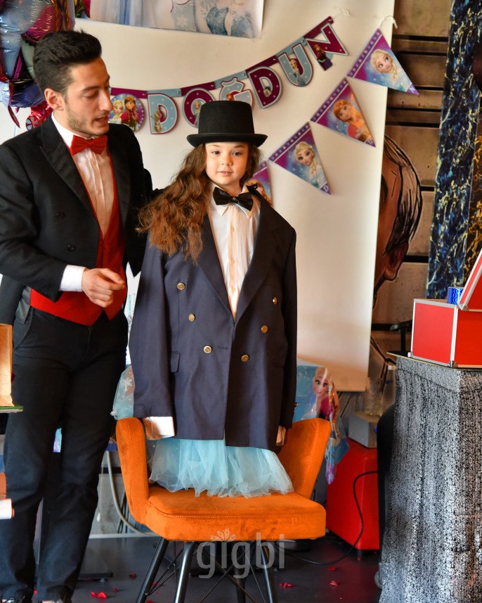 Sihirbaz Aytaç Aksu