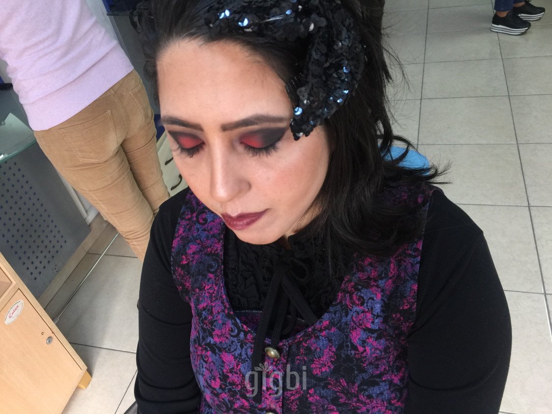 Sudem Kaya Make-Up