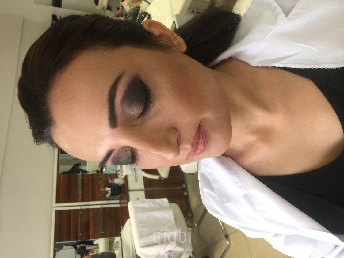 Sudem Kaya Make-Up