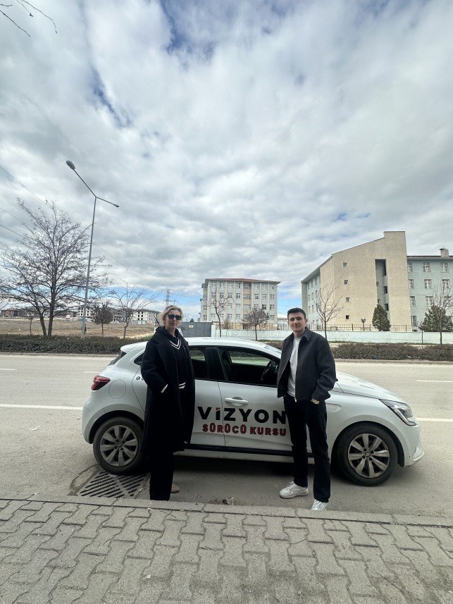 Sündüz Kelleci