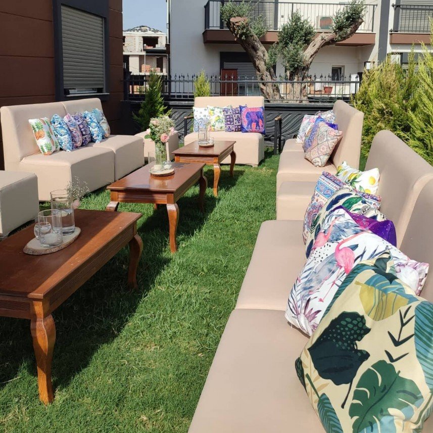 S. EVENTS & ORGANIZATION