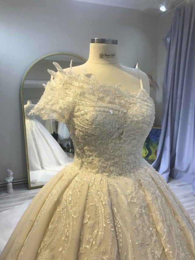 Taner Ertan Bridal Boutique 