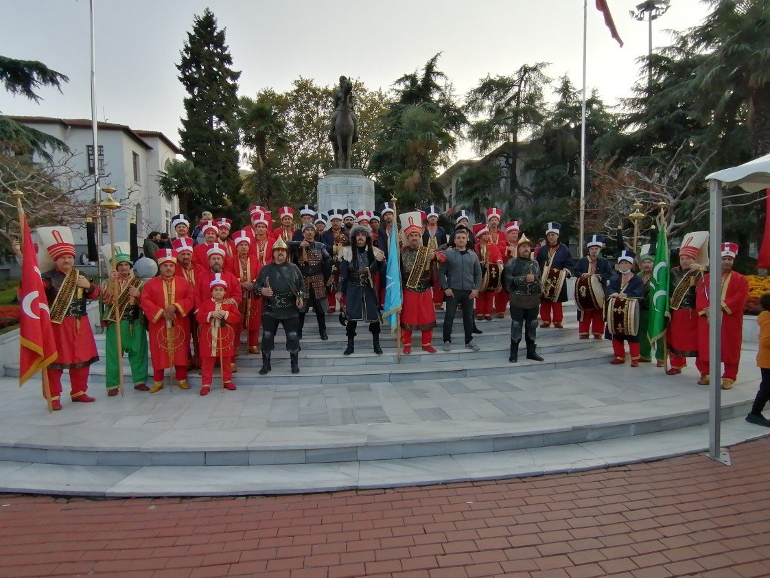 Tarihi Bursa Kayı Mehter Takım
