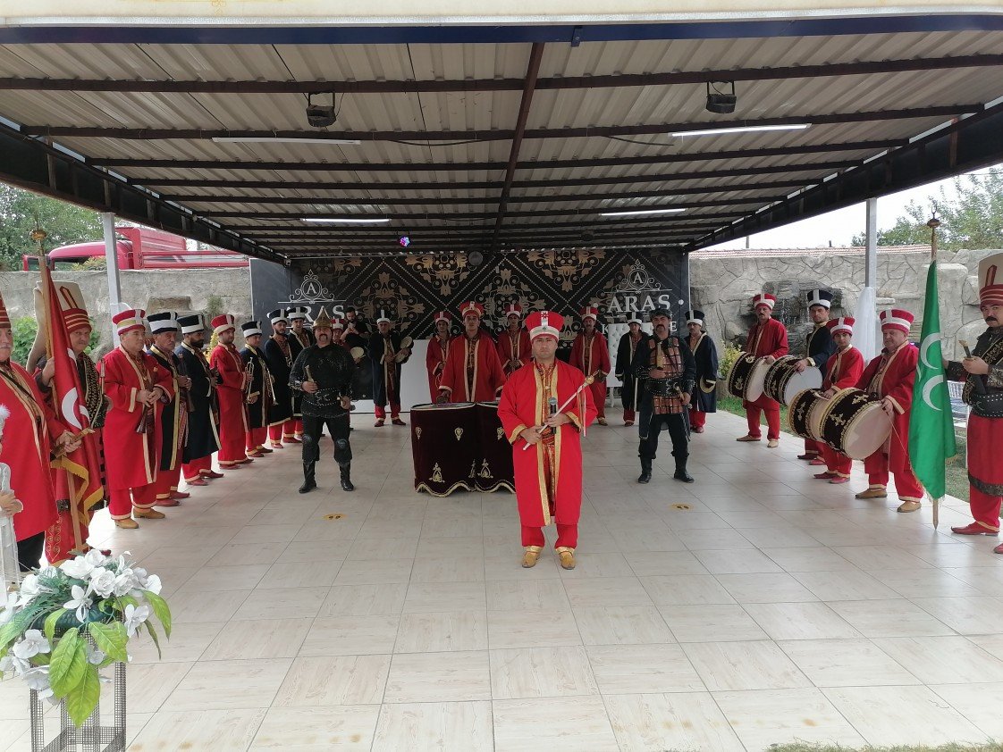 Tarihi Bursa Kayı Mehter Takım