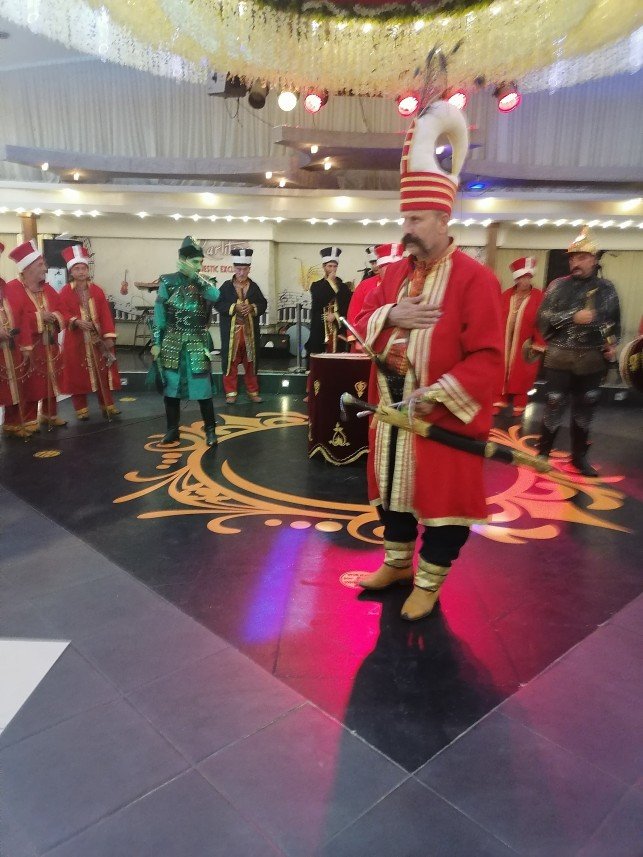 Tarihi Bursa Kayı Mehter Takım