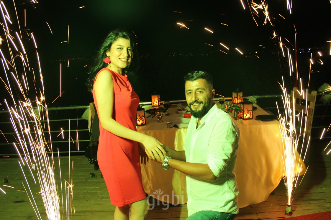 Teknede Evlenme Teklifi Ankara