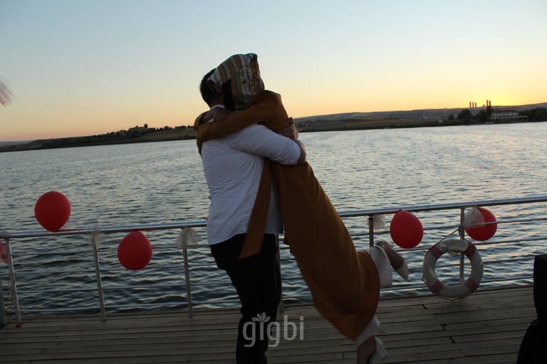 Teknede Evlenme Teklifi Ankara