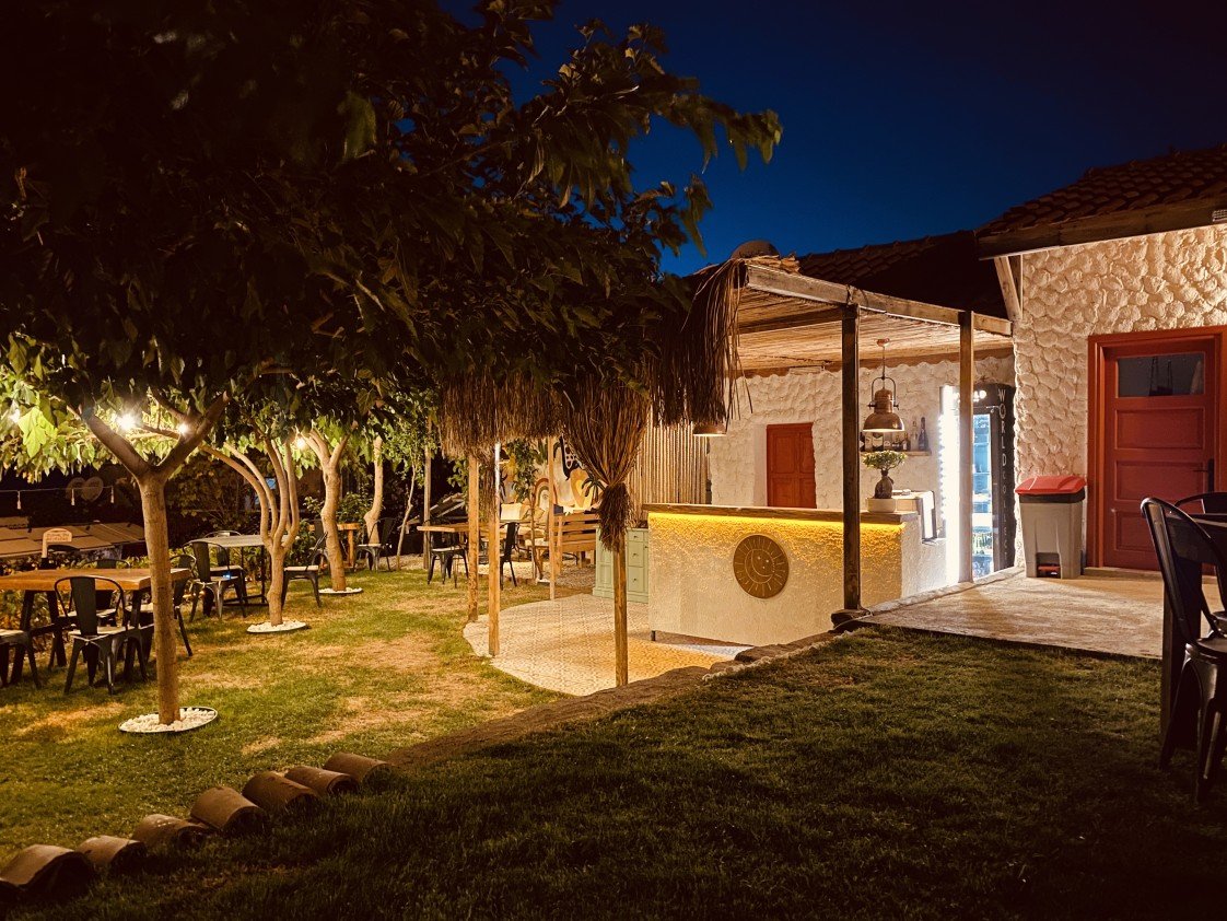 The Local Cocktail Bar