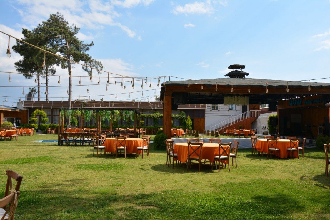 Yaprak Kır Düğün Salonu