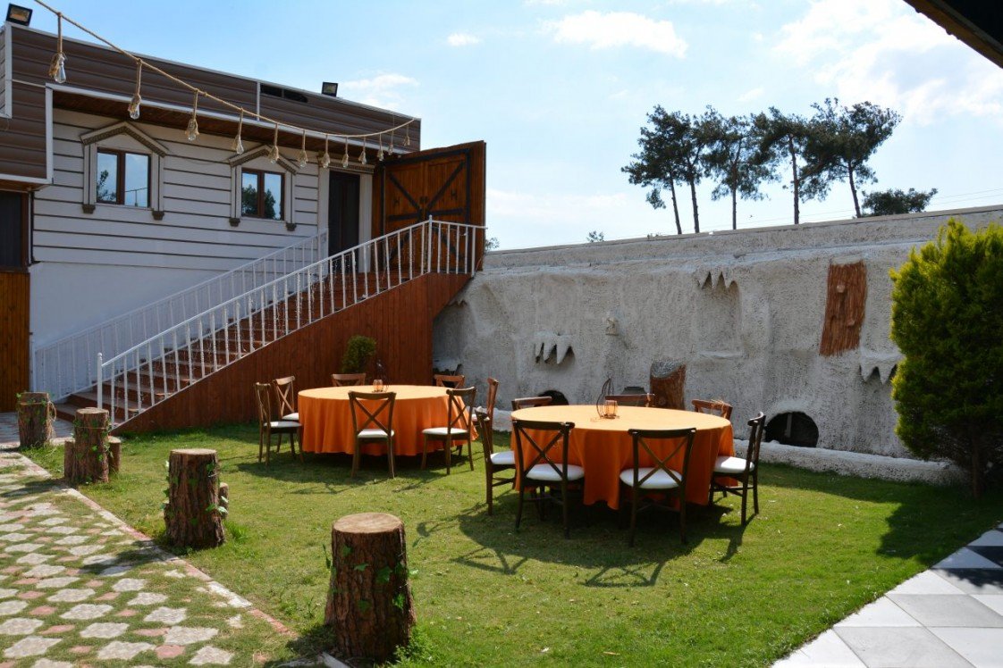 Yaprak Kır Düğün Salonu