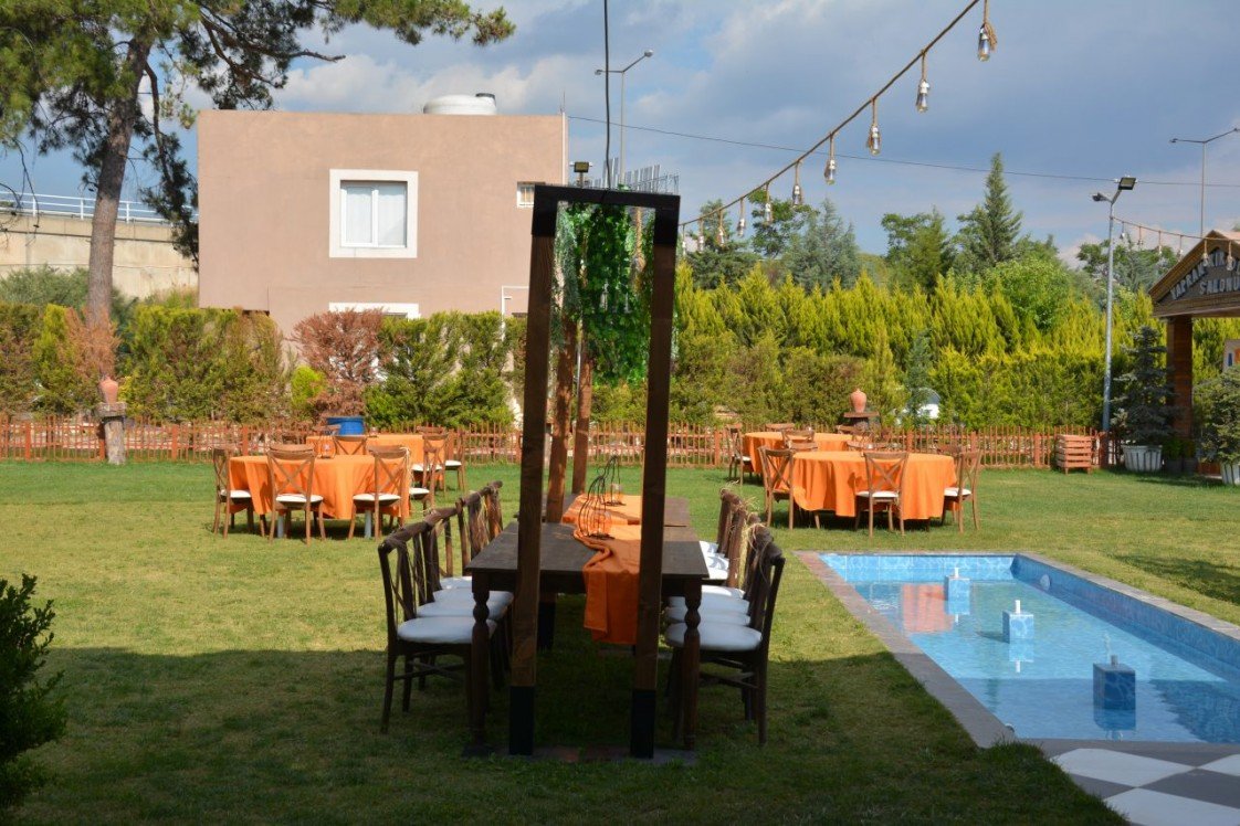 Yaprak Kır Düğün Salonu