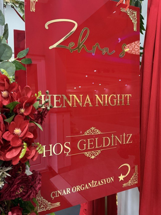 Zeynep Sana
