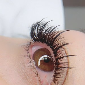 Betül Lashes