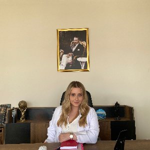 Diyetisyen Sinem Fidanoğlu