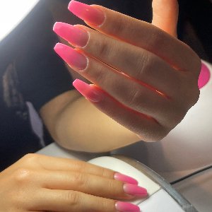 Glow Of Nails Beauty 