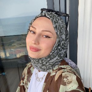 Hüsna Sarı