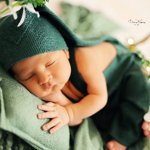 Minima Manus Photograph Art