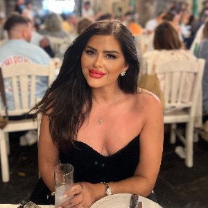 Nikki  Devecioglu