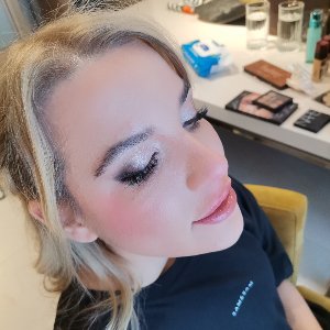 Oya Makeup Artist