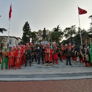 Tarihi Bursa Kayı Mehter Takım