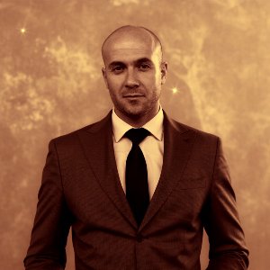 Tarık Aslan